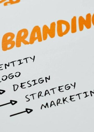 The Two Pillars of Digital Brand Voice: Customer Experience and Content Output