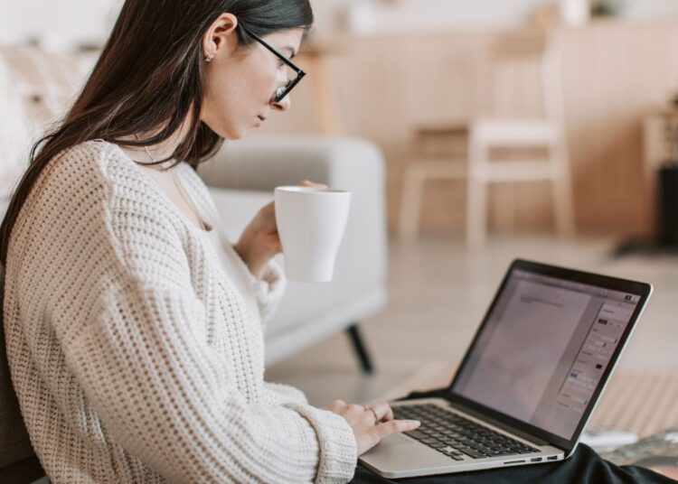 Which AI Tool Is Perfect for Engaging Social Media Content?